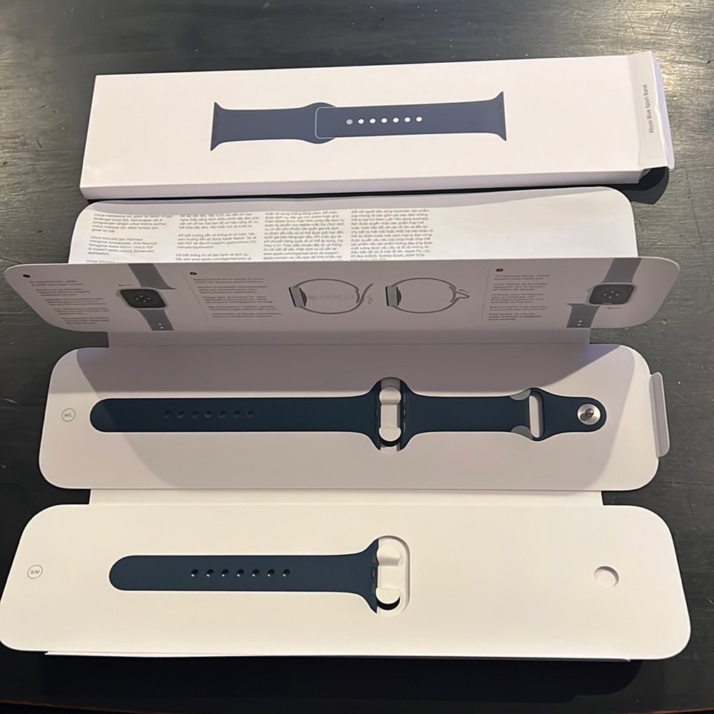 NIB Apple Watch Sports Band